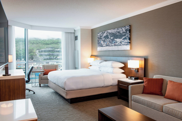 Bedroom 5, Delta Hotels by Marriott St. John's Conference Centre, Division No. 1