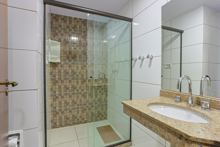 Bathroom 4, Hotel Garnier, Campo Limpo Paulista