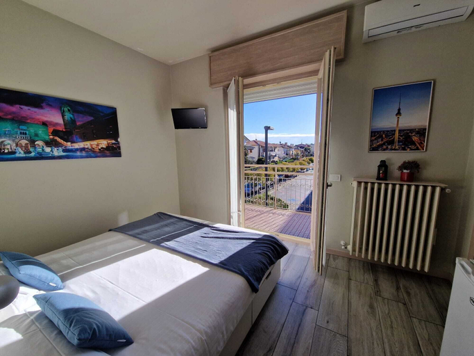Bedroom 11