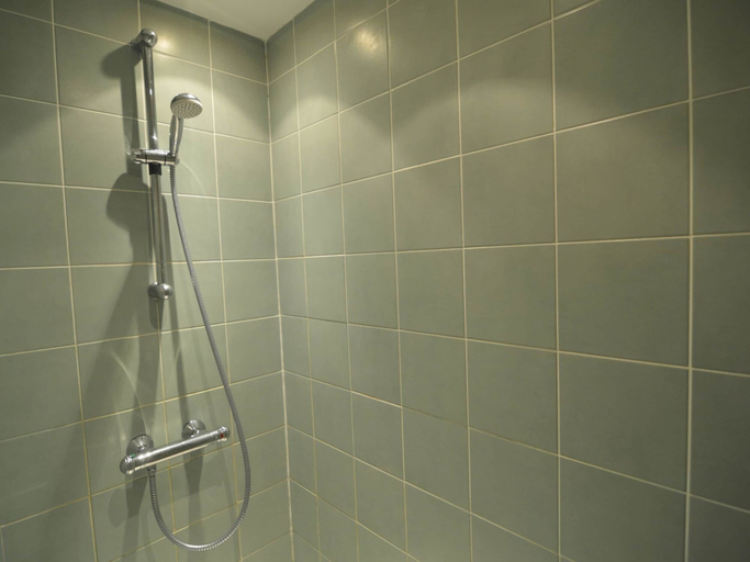 Bathroom 3, Bievre Forest-edge Retreat, Namur