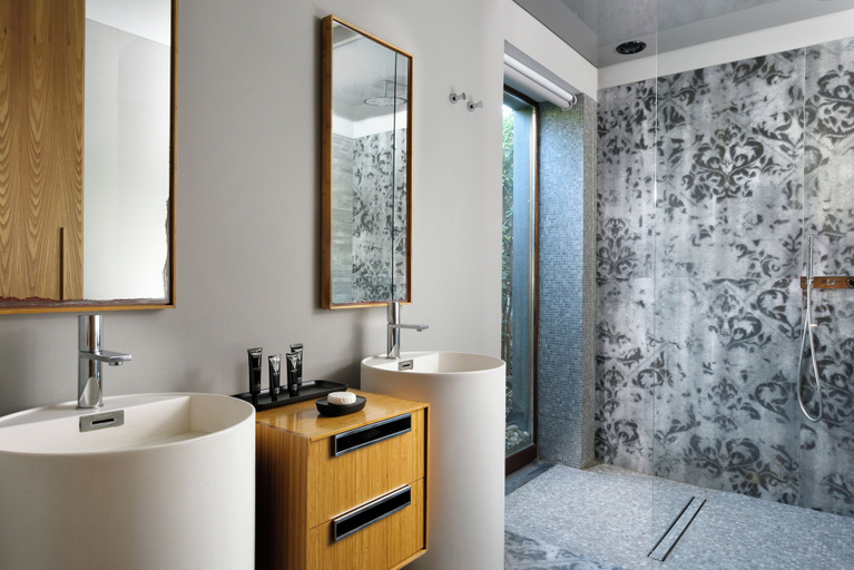 Bathroom 5, Minareto, Syracuse