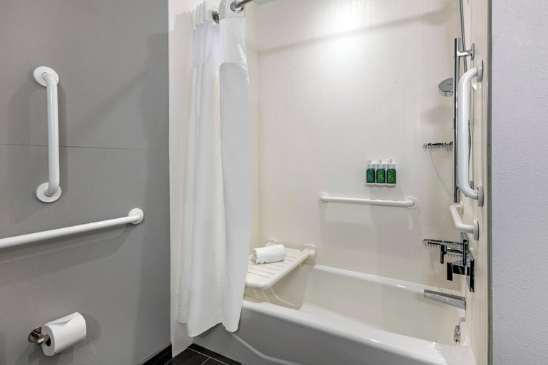Bathroom 4, Courtyard by Marriott Fort Lauderdale Downtown, Broward