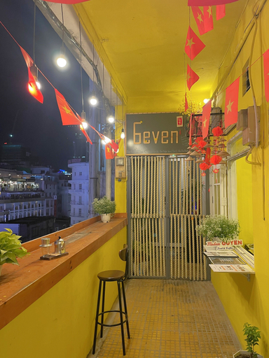 Food & Drinks, 6even, District 1