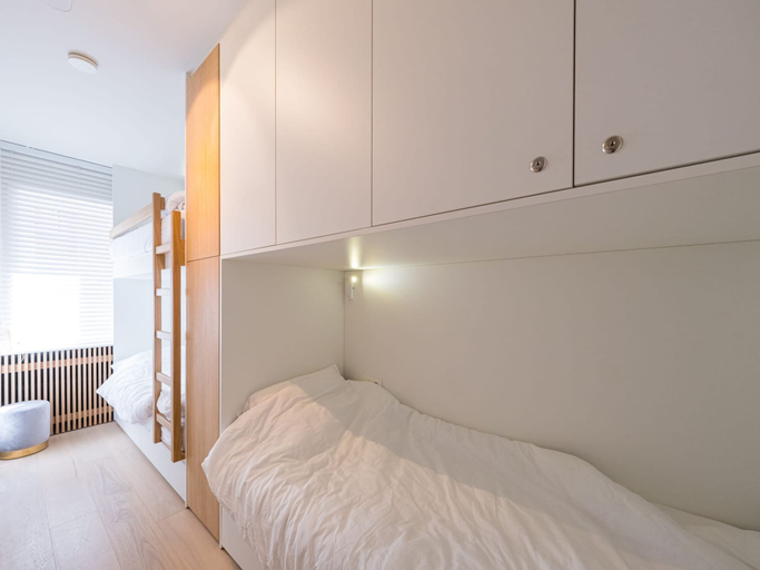 Room 2, Beautiful Apartment With Direct sea View, West-Vlaanderen