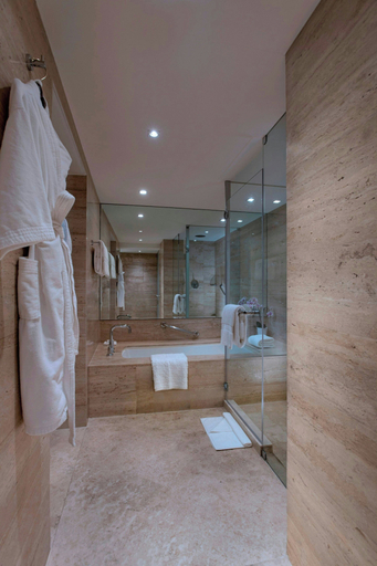 Bathroom 5, JW Marriott El Convento Cusco, Cusco