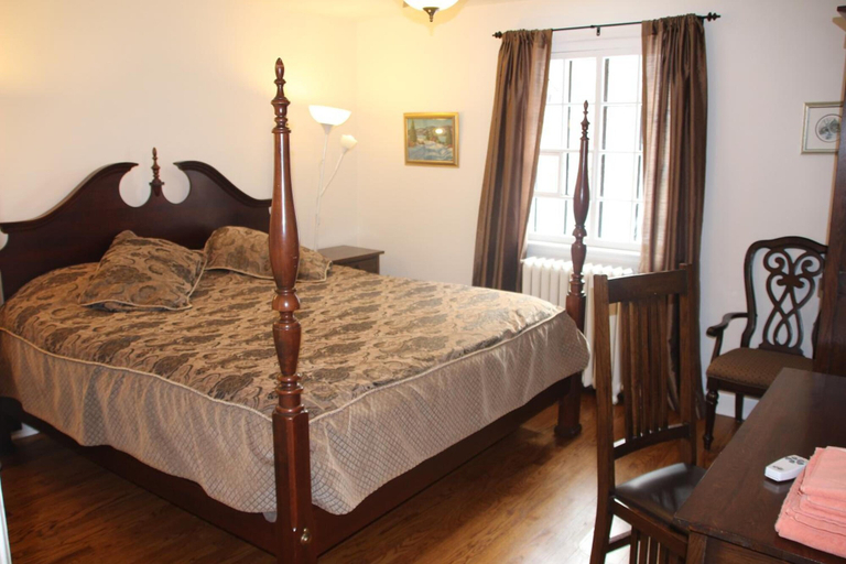 Bedroom 2, Ambassador B&B, Ottawa