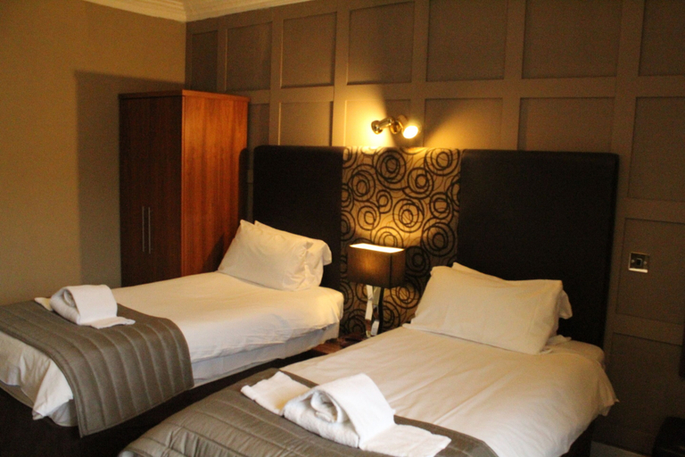 Bedroom 2, Glazert Country House Hotel, East Dunbartonshire