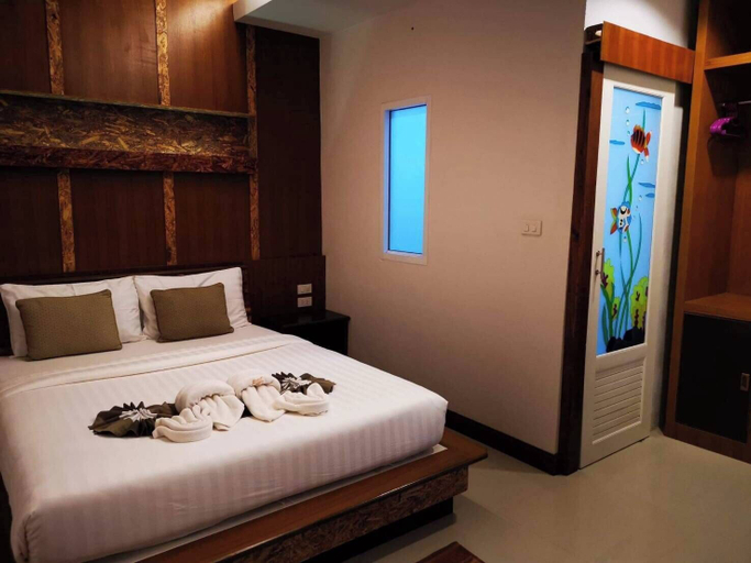 Bedroom 8