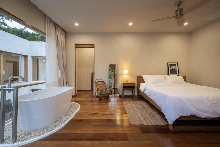 Bedroom 16