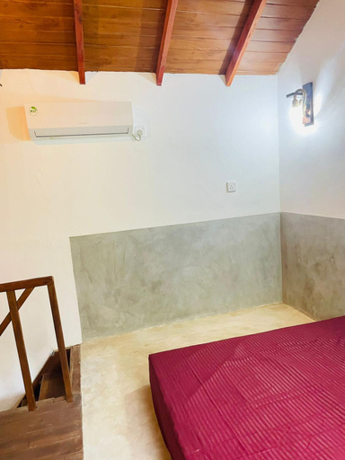 Bedroom 2, Rivinu Place Arugambay, Pothuvil