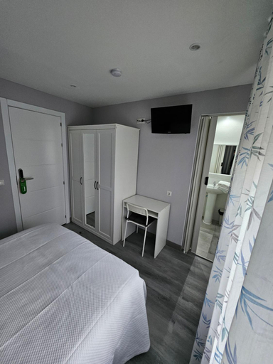 Bedroom 2, HOSTAL FONCALADA, Asturias