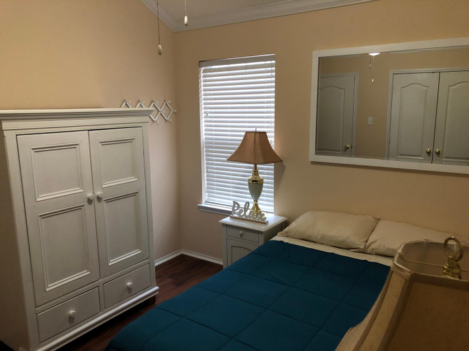 Bedroom 3, Meridian Bay, Galveston