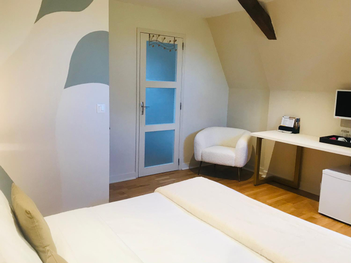 Bedroom 13