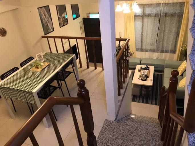 Exterior & Views 8