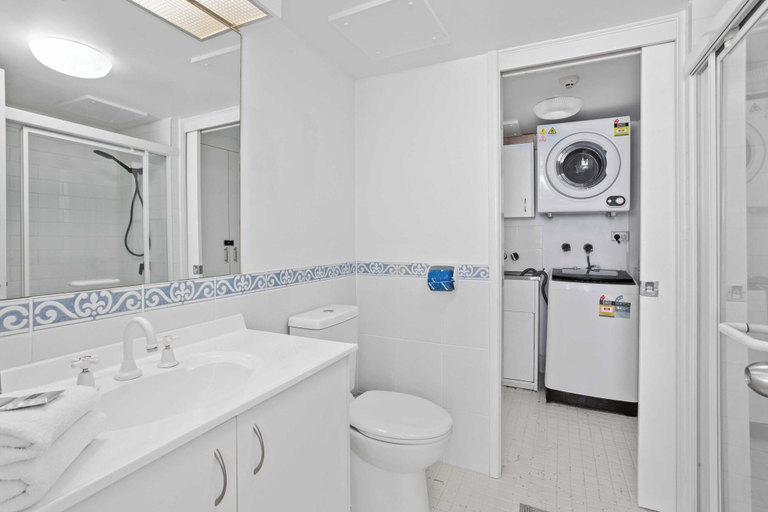 Bathroom 4