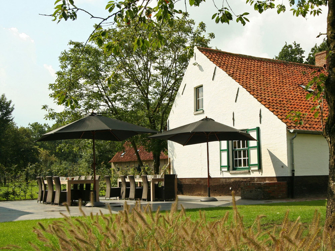 Exterior & Views 2, Beernem Farmhouse With Pool, West-Vlaanderen