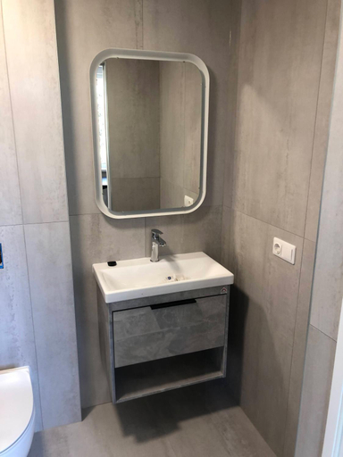 Shower 3, TWIX dvi skirtingos gretimos erdves, Birštono