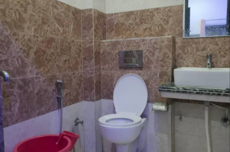 Bathroom 5, Anantham Rishikesh, Garhwal