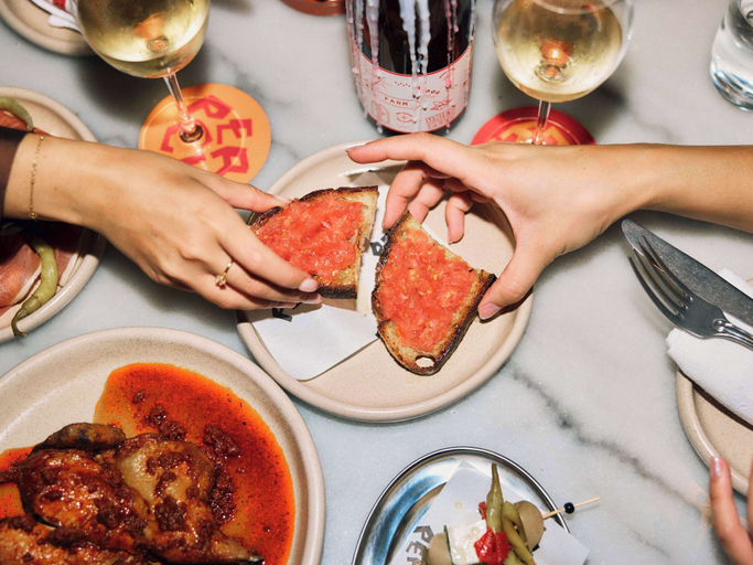 Food & Drinks 17