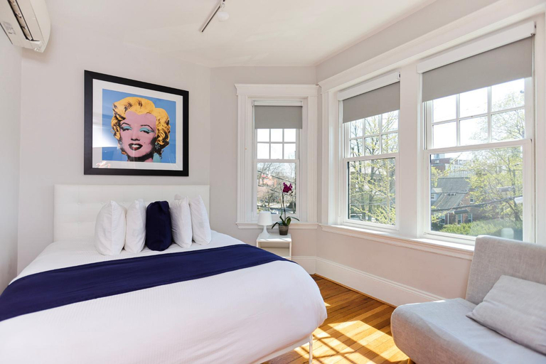 4, A Stylish Stay w/ a Queen Bed, Heated Floors.. #28, Norfolk
