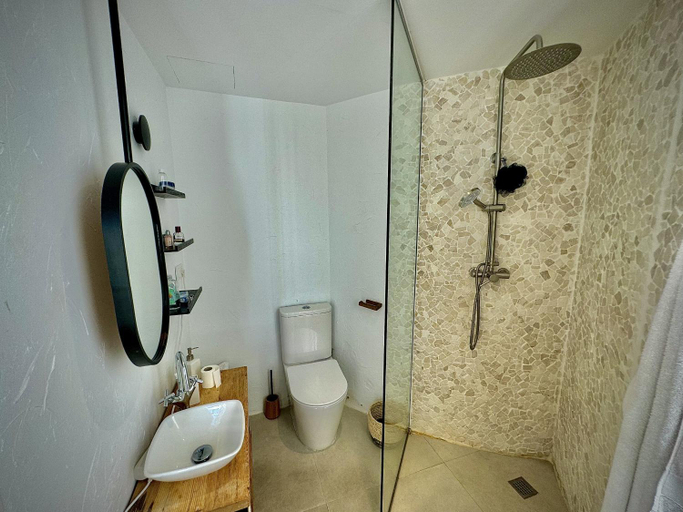 Bathroom 4, MARBELLA VILLA GUADALMINA GOLF by HOMING, Málaga