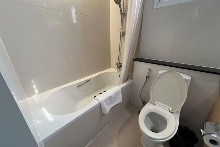 Bathroom 11
