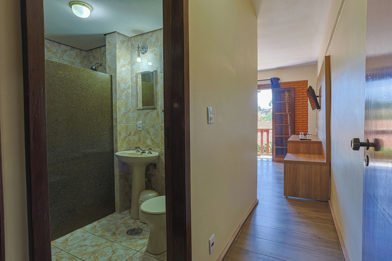 Bathroom 4, Hotel Garnier, Campo Limpo Paulista