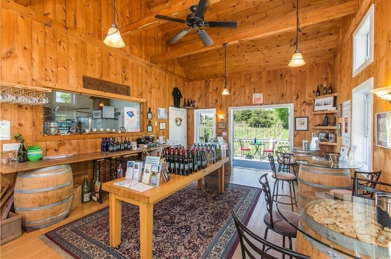 Food & Drinks 4, Langworthy Inn, Washington
