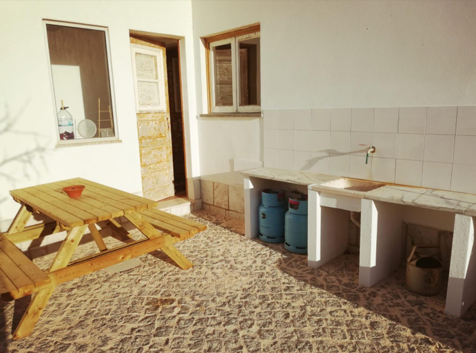 Others 4, Casa Lua, Vila do Bispo
