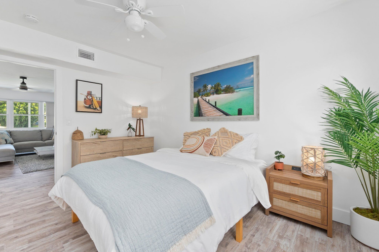 Bedroom 3, Little Palm Cottage, Indian River