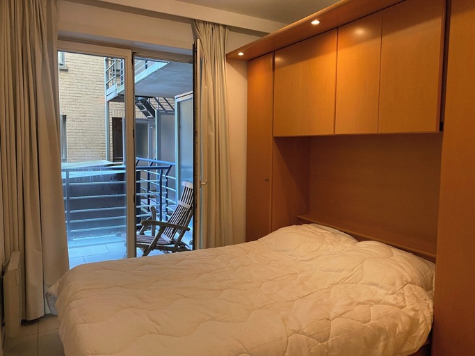 Bedroom 3, Apartment in Nieuwpoort With sea View, West-Vlaanderen