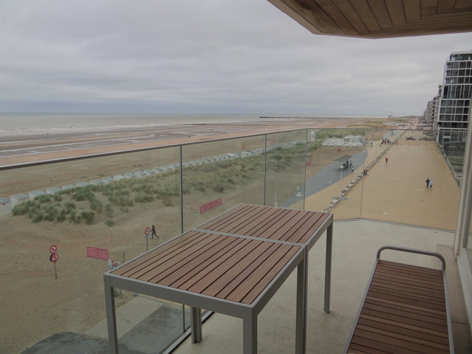 Others 5, Apartment in Nieuwpoort by Sandy Beaches, West-Vlaanderen