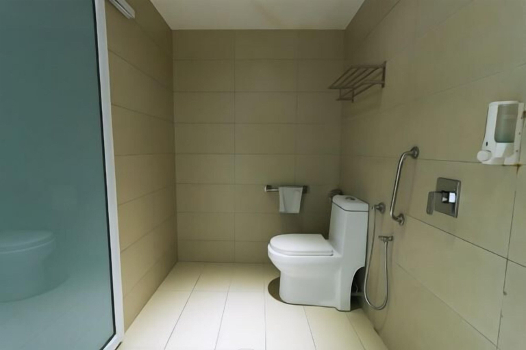 Bathroom 11