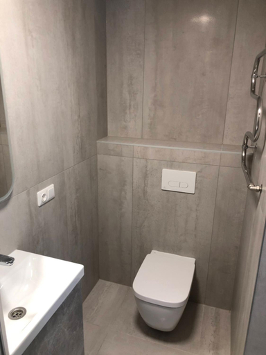 Shower 2, TWIX dvi skirtingos gretimos erdves, Birštono