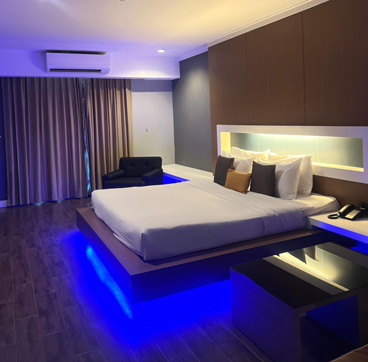 Bedroom 16