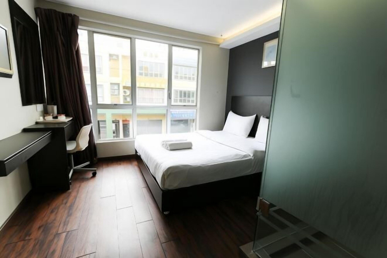 Bedroom 13