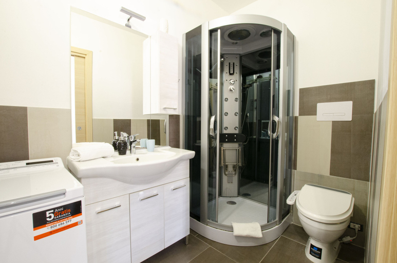 Bathroom 3, Smeralda Flats, Olbia-Tempio