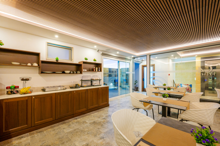 Food & Drinks 5, C4 Retreats Gozo 