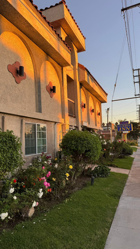 Exterior & Views 2, Orange Tustin Inn, Orange