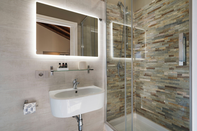 Bathroom 4, Neroli Bio Relais, Catania