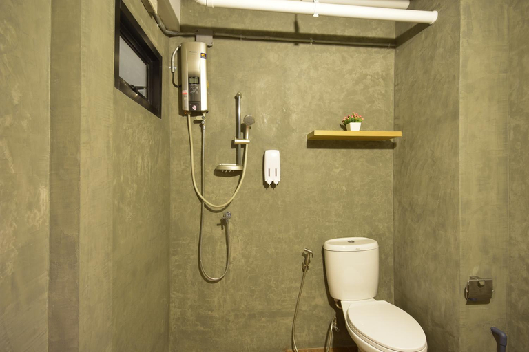 Bedroom 5, The Chatbox Silom Hostel, Bang Rak