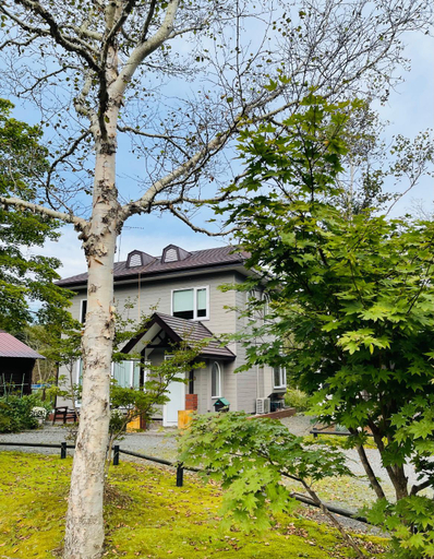 Exterior 11