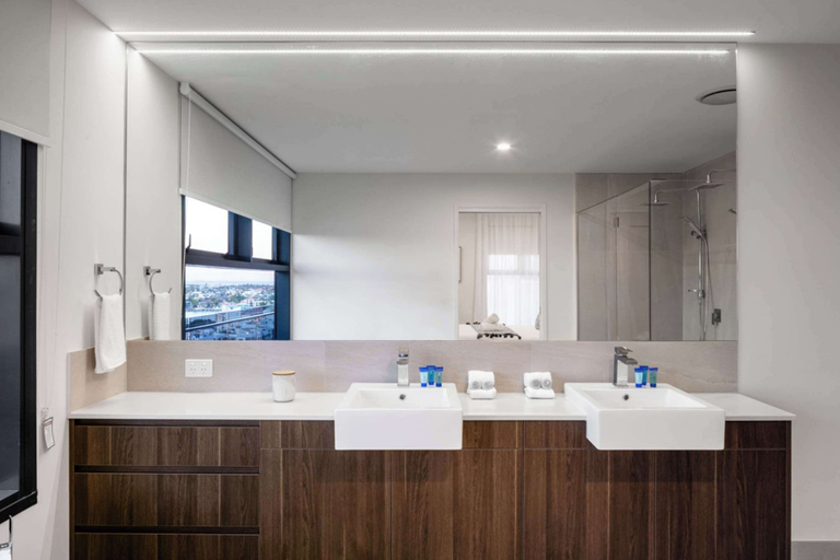Bathroom 25