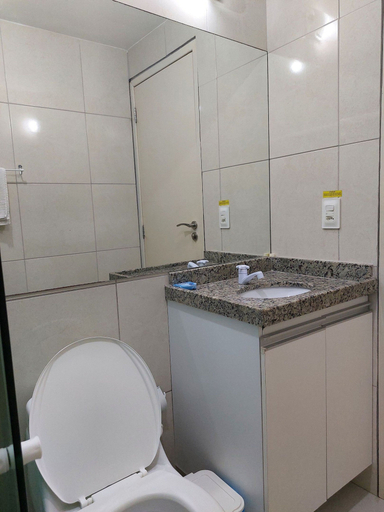 Bathroom 3, Vanilla, Ipojuca
