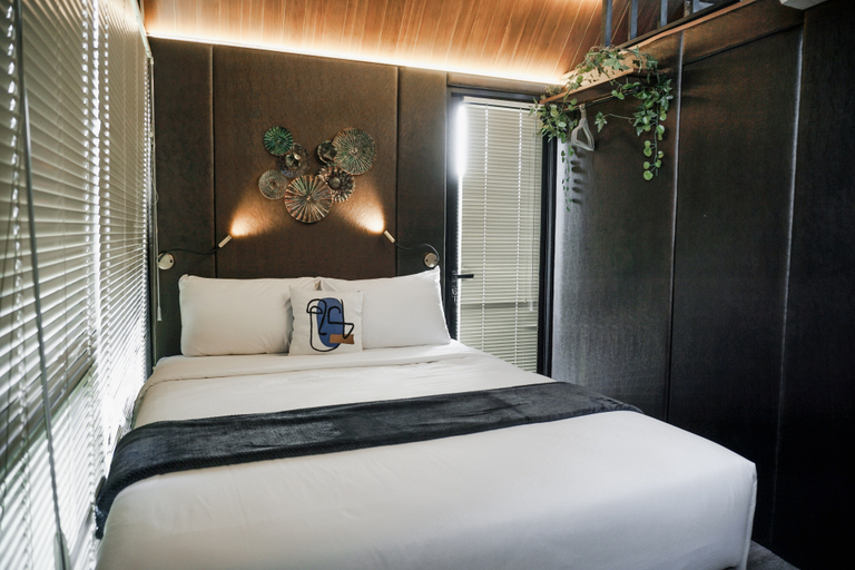 Bedroom 13