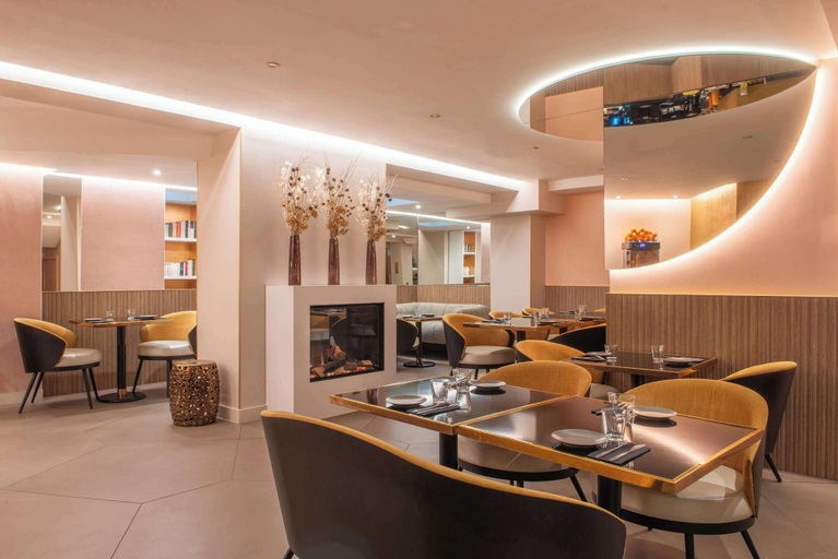 Food & Drinks 5, Hotel Arc Elysees, Paris