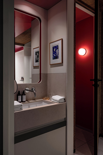 Bathroom 5, Experimental Marais, Paris