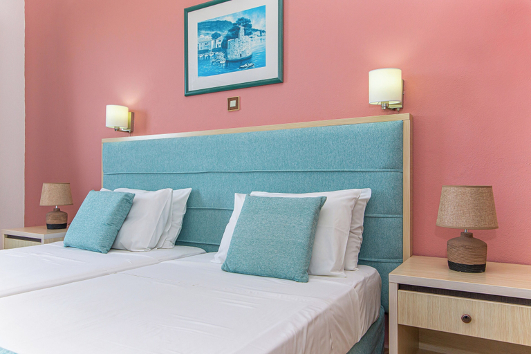 Bedroom 4, Theoni Apartments, Crete
