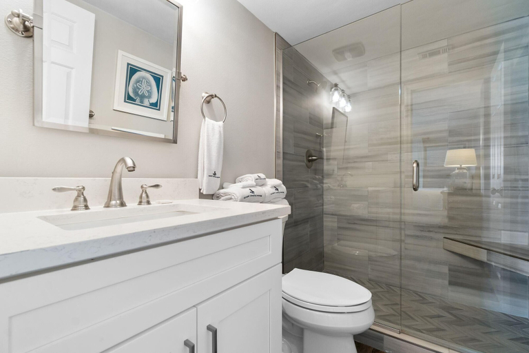 Bathroom 3, Ocean Breeze East 803, Escambia
