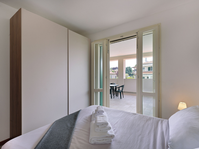 Bedroom 5, RESIDENCE FIORE ROSSO, Brescia